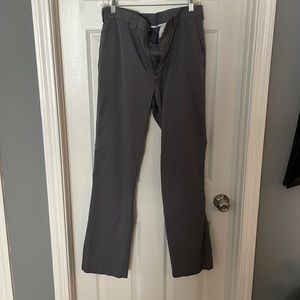Roundtree and York gray golf pants 32x32